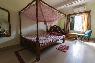 RajLaxmi Guest House, Sabroom 5